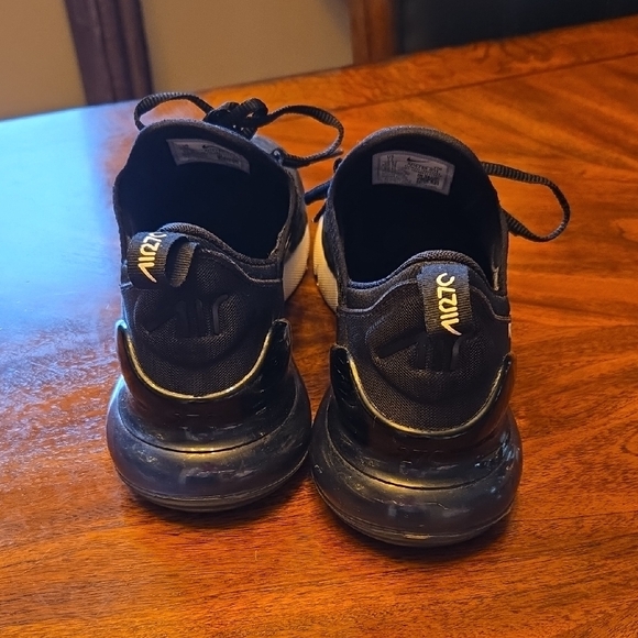 Nike Air Max 270 Black and White Sneakers Size 11 Used But Good Condition - Picture 2 of 10